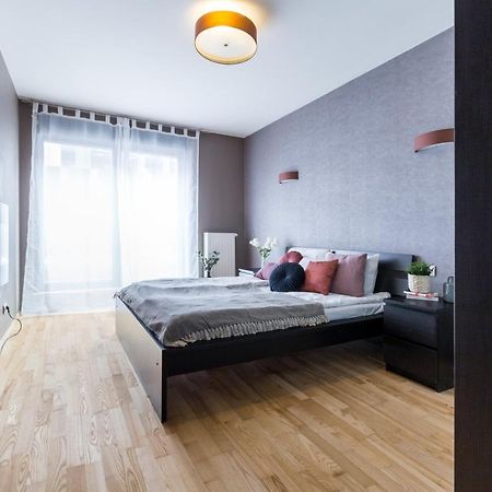 Friendhouse Apartments Angel City Krakow Dış mekan fotoğraf